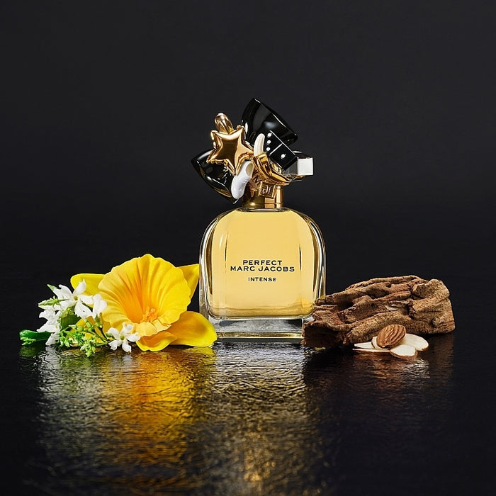 Marc Jacobs Perfect Intense Eau de Parfum for Women (100 ML)