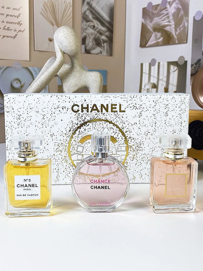 CHANEL Women&